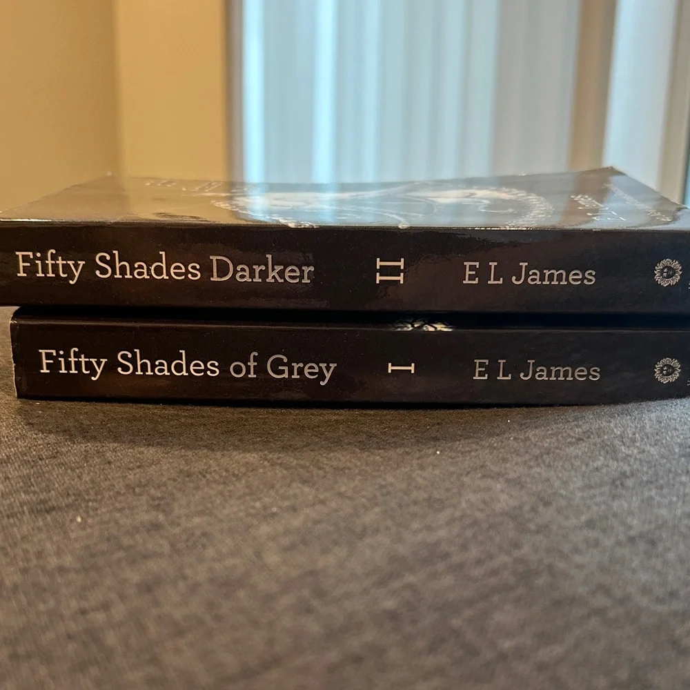 Fifty Shades Book Set by E L James - Picture 2 of 3